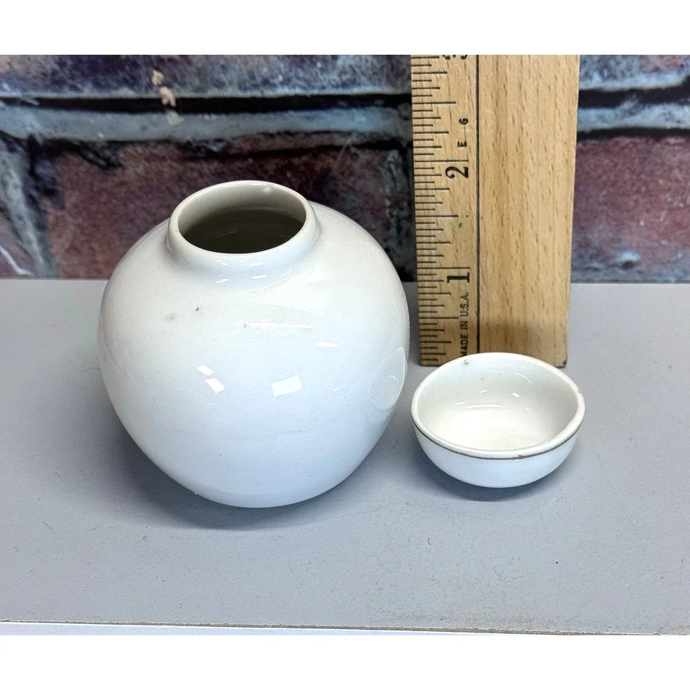 Vintage Mini Chinese Ginger Jar w‎ Lid Floral Peonies Porcelain Asian 2.5